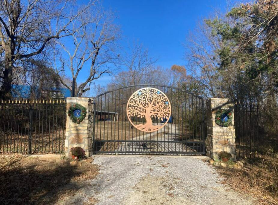 The Perch At Bluebird Estate Apartment Batesville Exterior photo